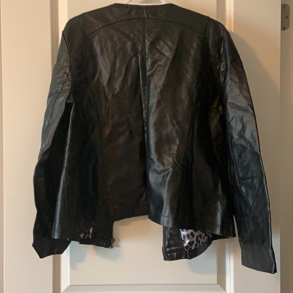 Ladies faux leather jacket - Picture 2 of 2